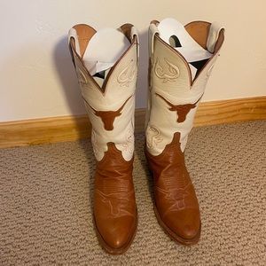 Lucchese ‘The University of Texas’ goat-leather boots. Size 7B.